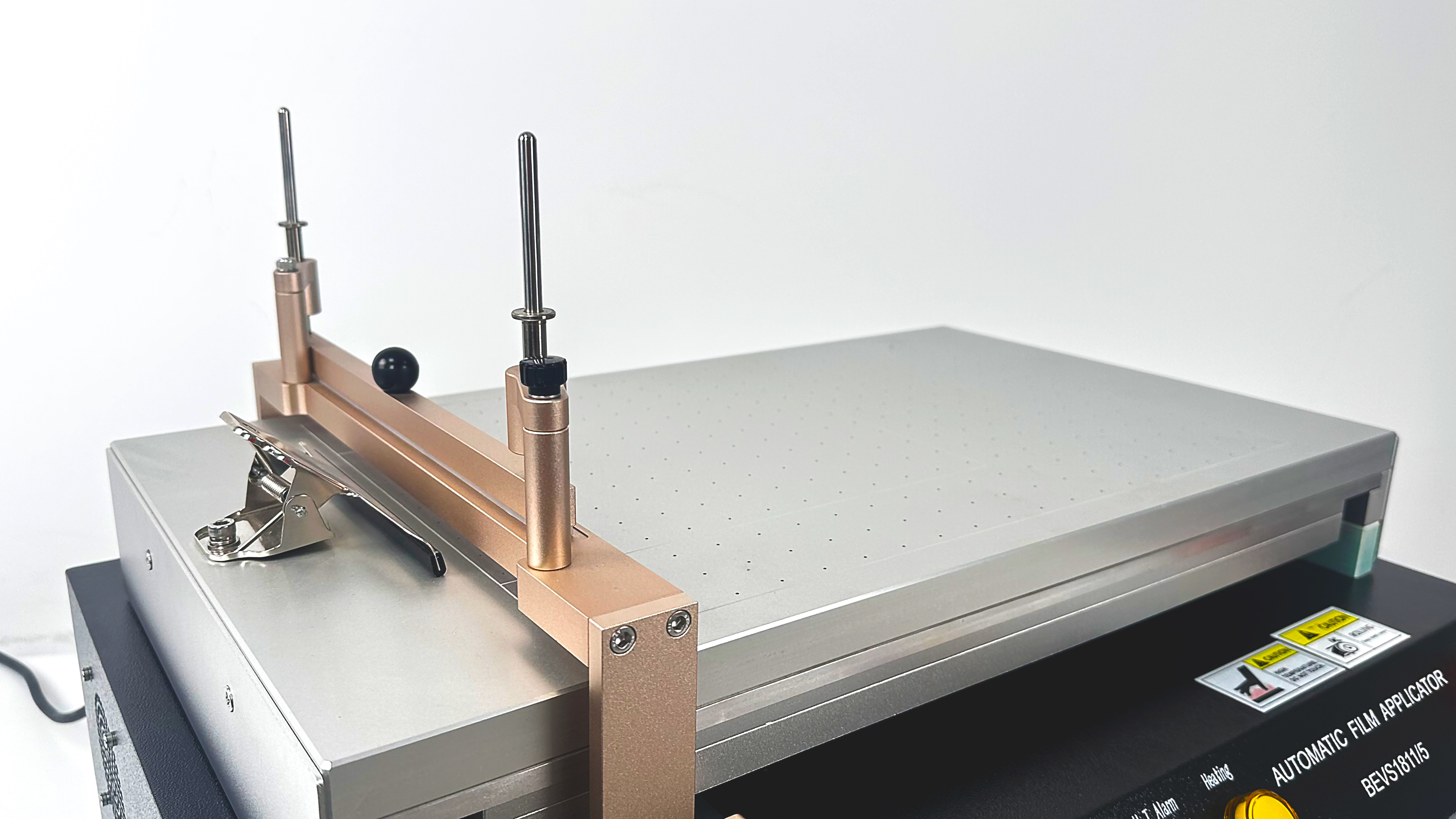 精密制膜 | 自动涂膜机如何解决新材料研发的四大难题